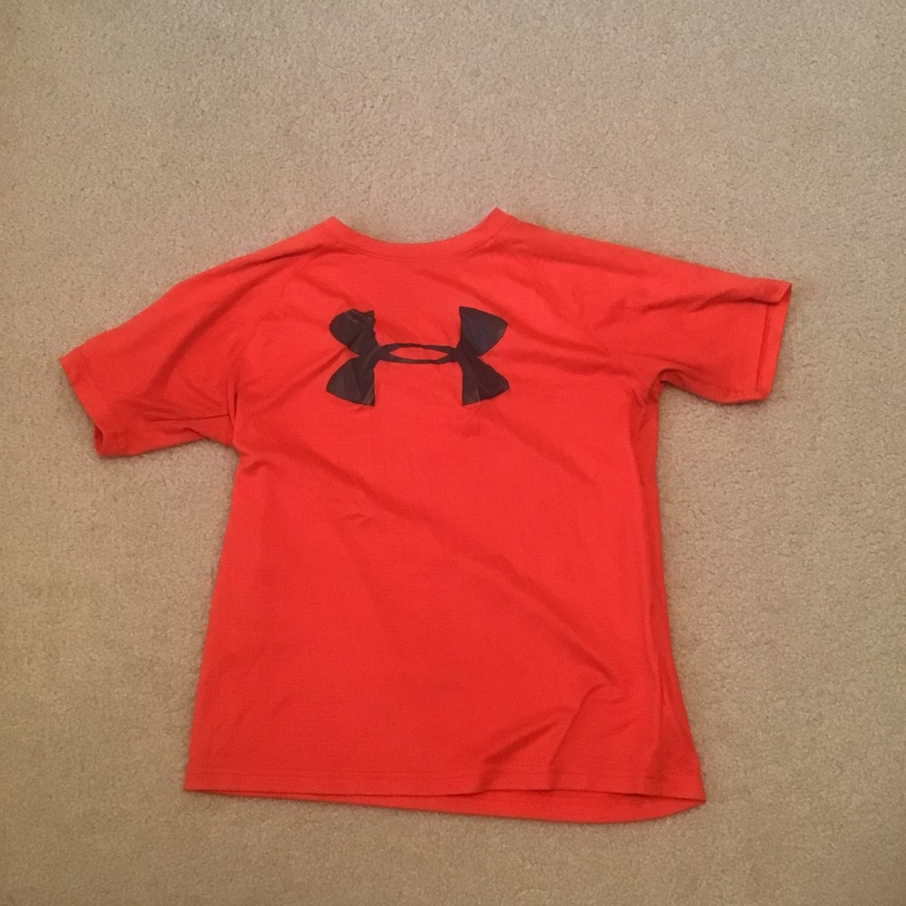 Orange under armor shirt with grey logo